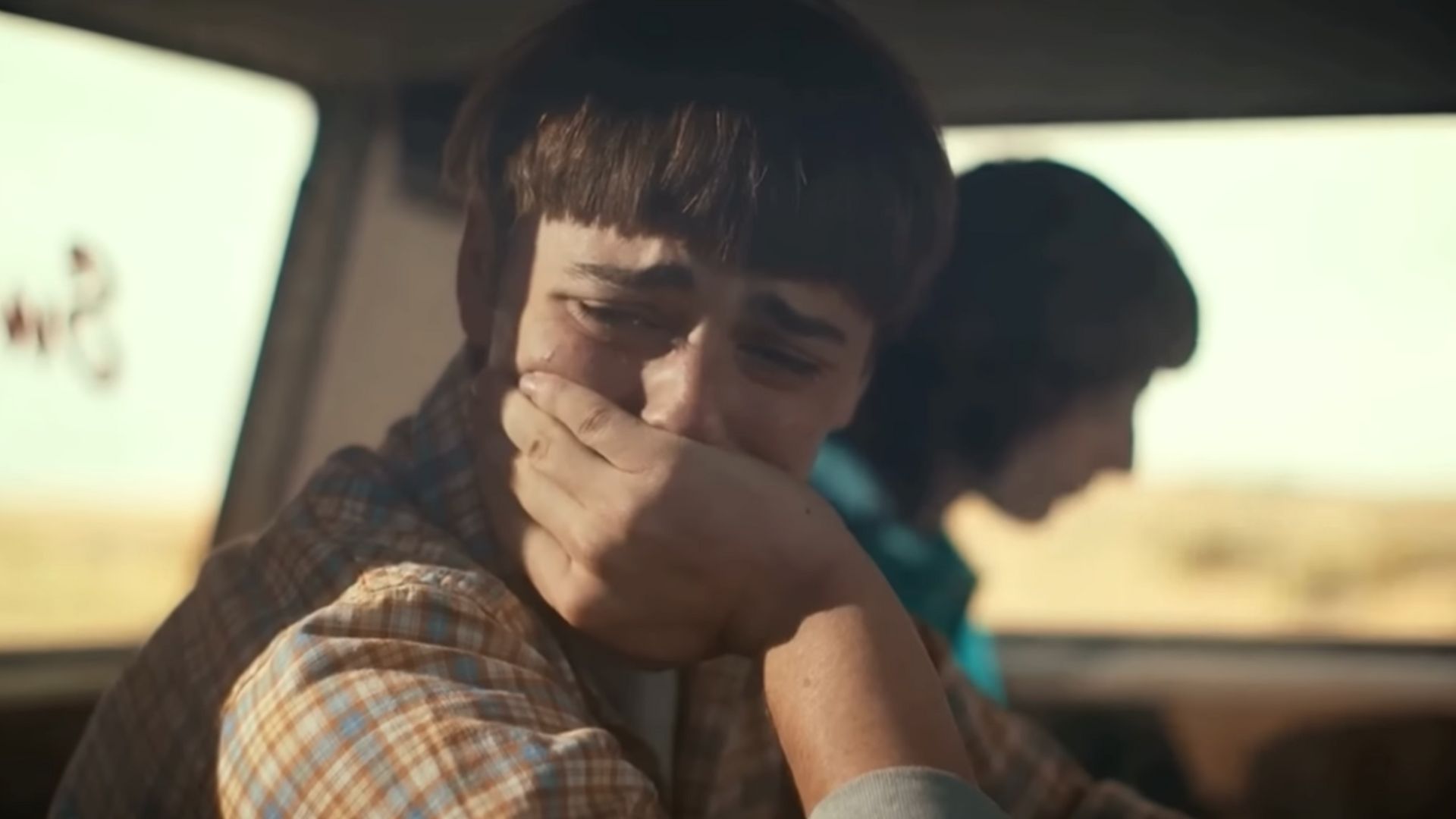 noah schnapp will byers stranger things saison4 gay