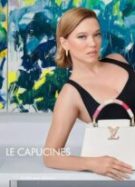 Léa Seydoux pose pour le sac Capucines de Louis vuitton devant un tableau de Joan Mitchell