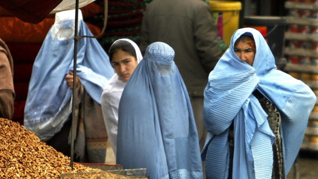Des femmes en Afghanistan // Source : 12019 de la part de pixabay