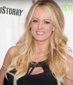 Stormy Daniels // Source : Capture d'écran Youtube Stormy Daniels // Source : Capture d'écran Youtube