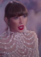 Taylor Swift dans le clip de Karma // Source : Capture d'écran YouTube