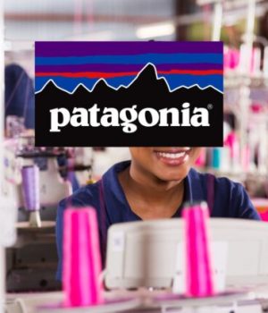 Le logo Patagonia par-dessus une photo d'ouvrière textile devant une machine à coudre // Source : michaeljung de Getty Images