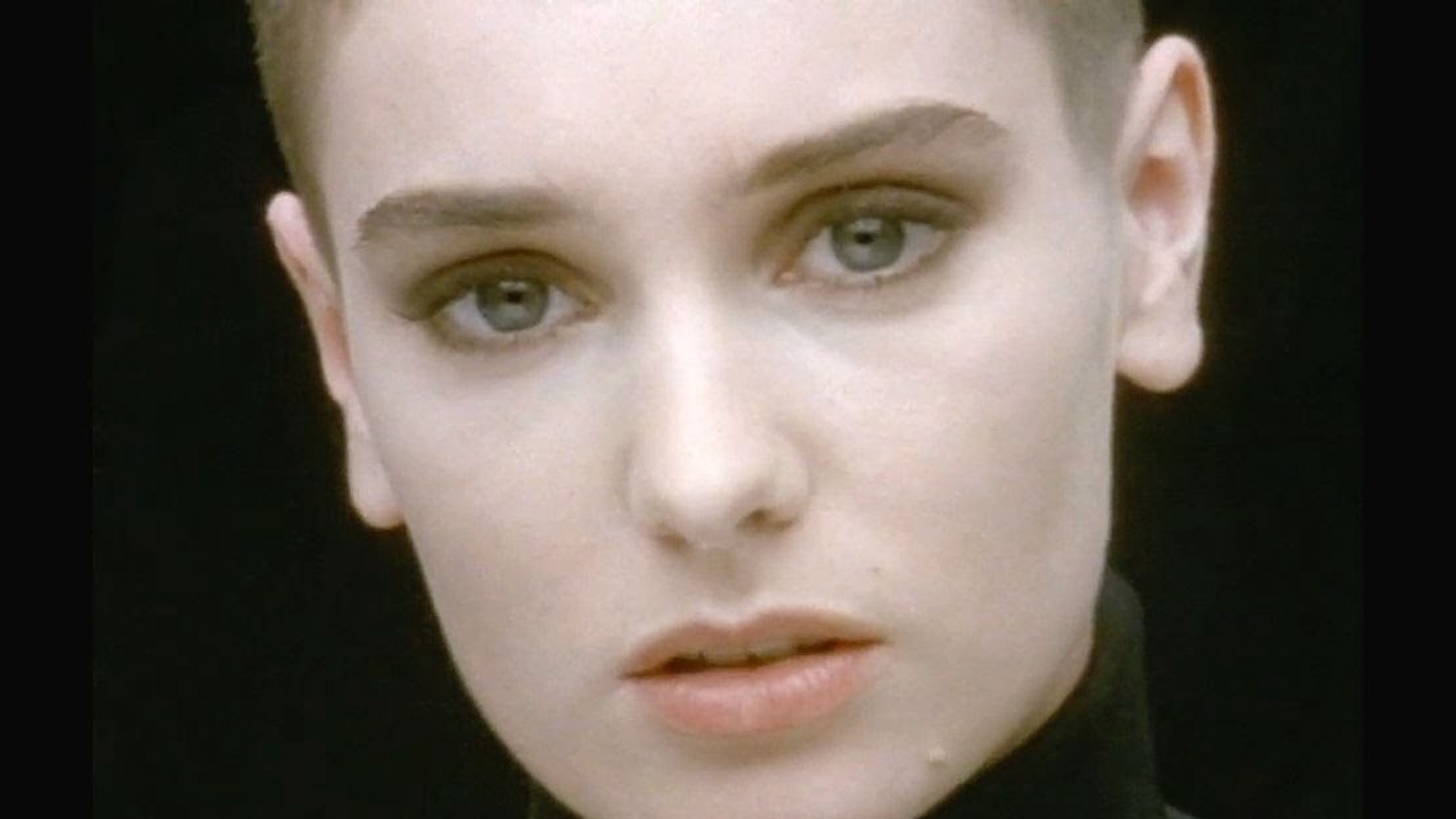 Sinead O'Connor // Source : capture d'écran Youtube