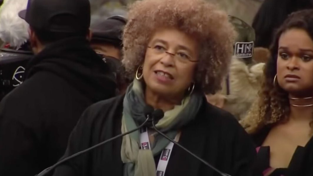 Angela Davis // Source : Capture écran Youtube