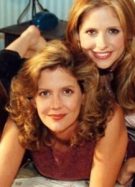 Buffy contre les vampires Dawn Joyce Buffy // Source : tmdb