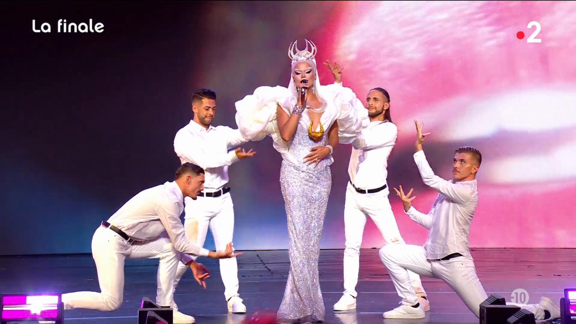 On A Vécu La Finale De La Saison 2 De Drag Race France Au Grand Rex, Et ...