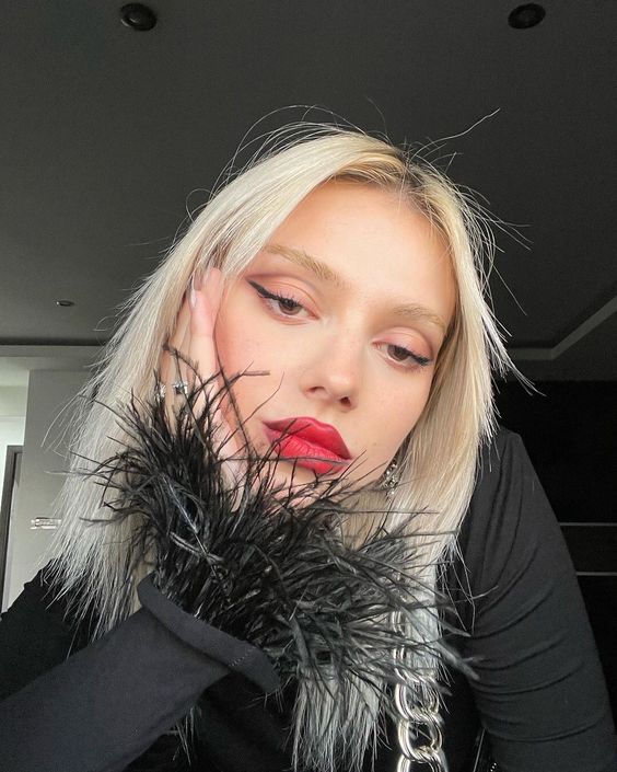 Villain make up: this new ultra-glamorous beauty trend that is driving TikTok crazy Villain make up: this new ultra-glamorous beauty trend that is driving TikTok crazy