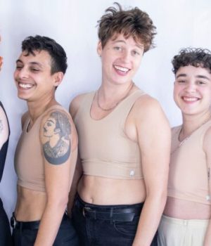 Des personnes trans posent pour la marque de sous-vêtements d'affirmation de genre Be Who You Are