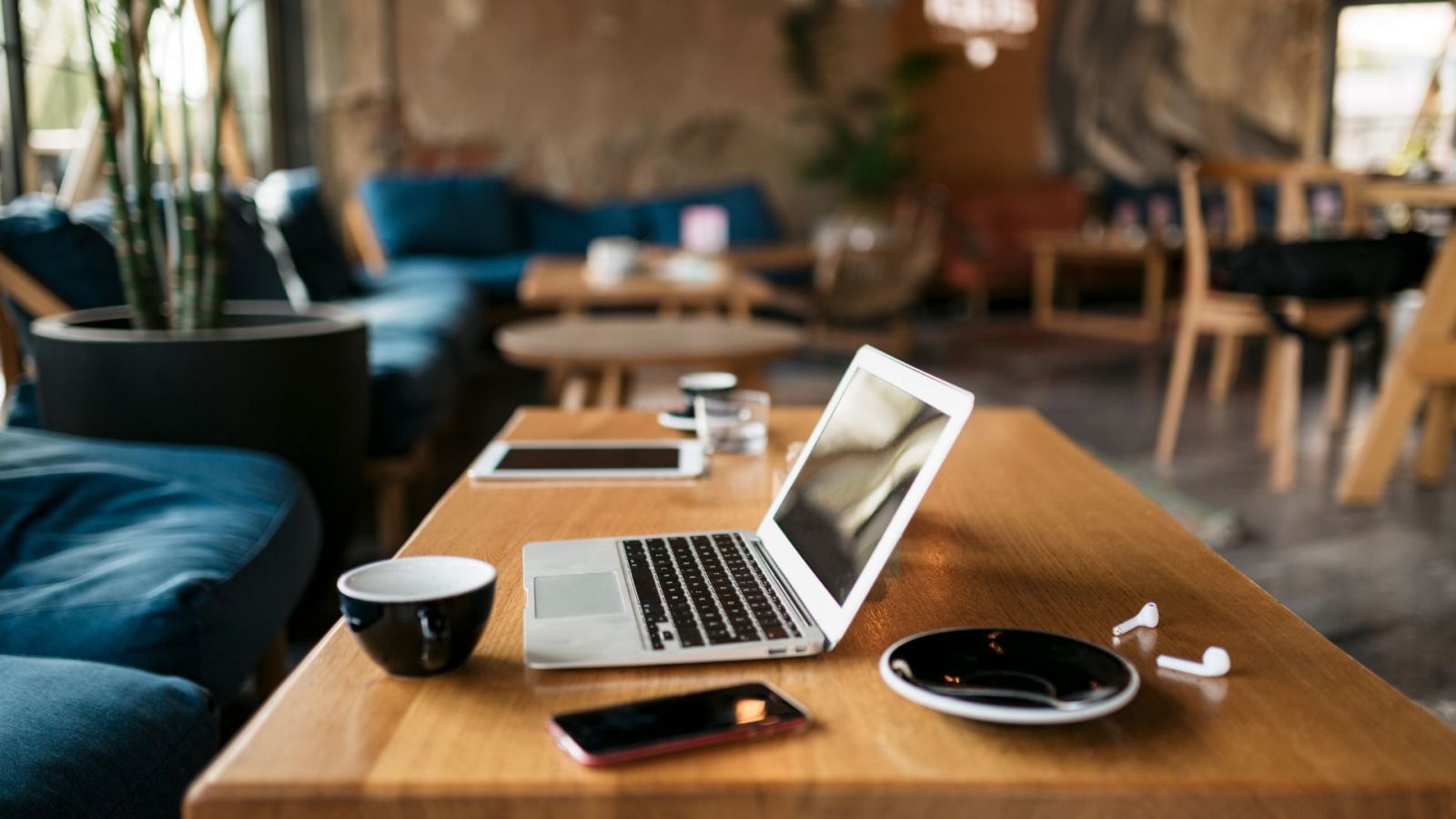 Top 4 des types de clients croisés au café du coin, en télétravail ...