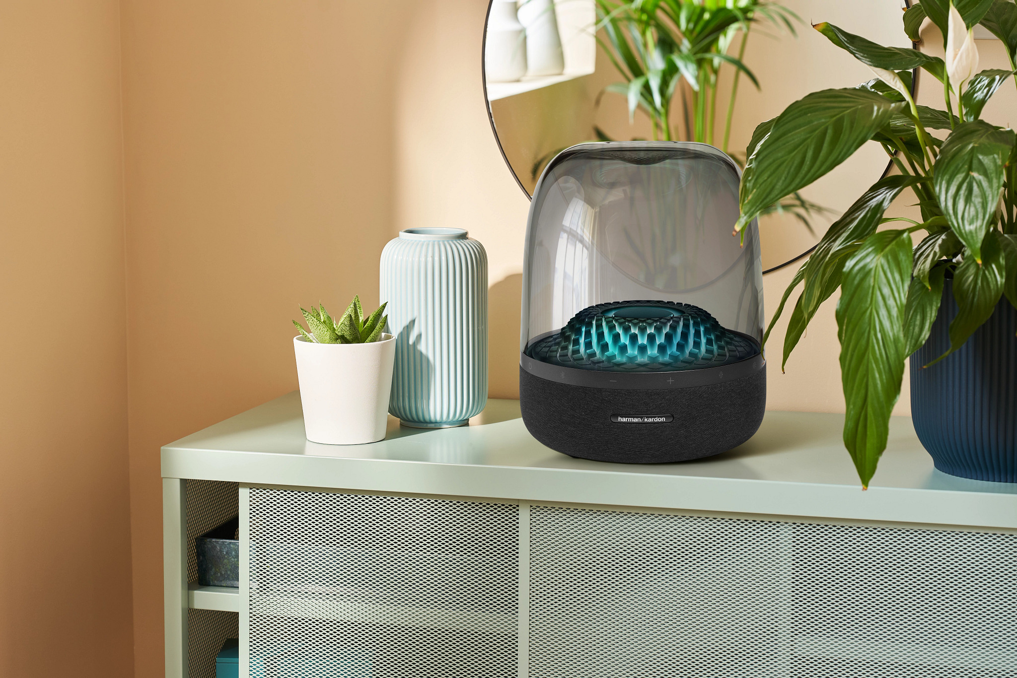 enceinte sans fil harman kardon aura studio 4 bluetooth noir // Source : Harman Kardon enceinte sans fil harman kardon aura studio 4 bluetooth noir // Source : Harman Kardon