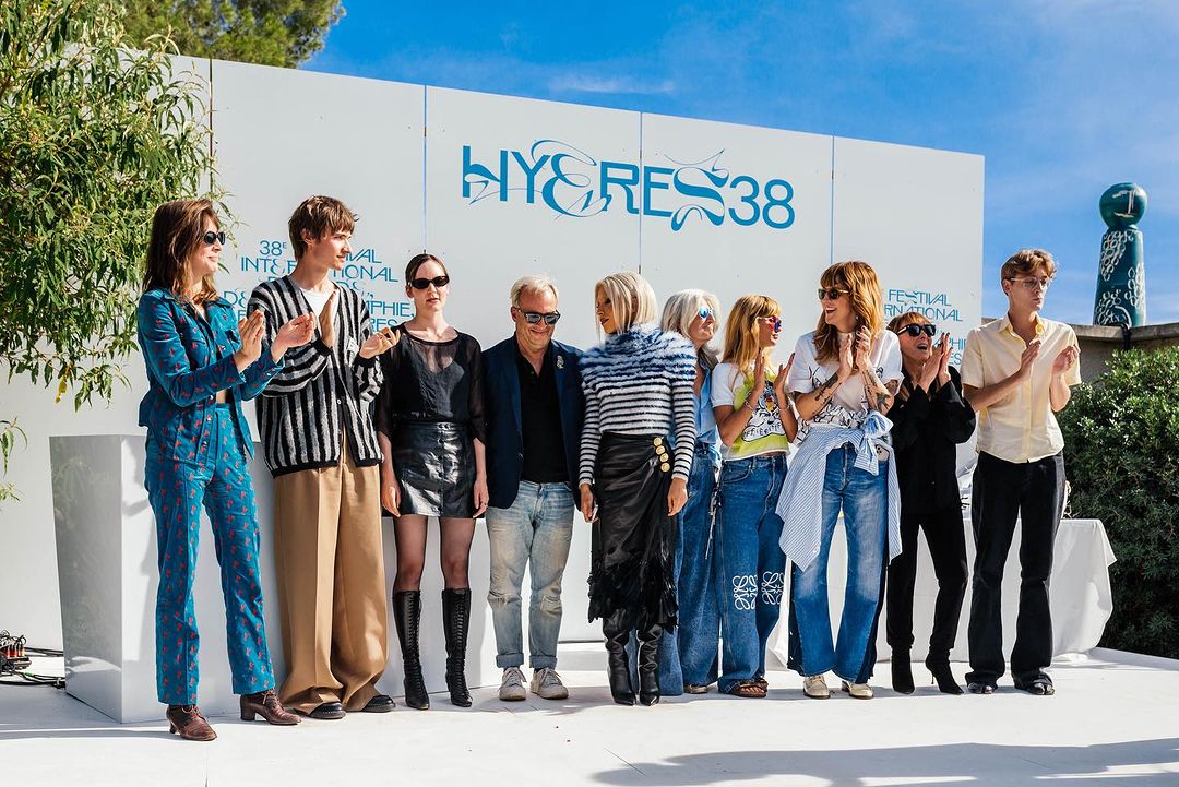 Le jury du Festival de Hyères 2023 // Source : Capture d'écran Instagram de @villanoailles, photo par @clementharpillard