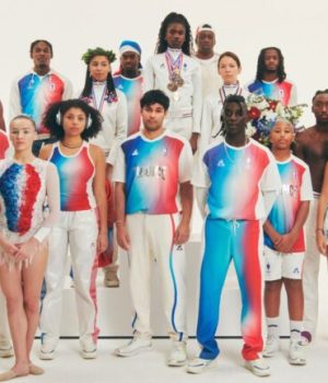 Les tenues de l'équipe de France pour les Jeux Olympiques de Paris 2024 // Source : Le Coq Sportif