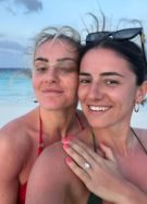 Les footballeuses de l’Olympique lyonnais, Ellie Carpenter & Danielle Van de Donk, officialisent leurs fiançailles // Source : Capture d'écran Instagram