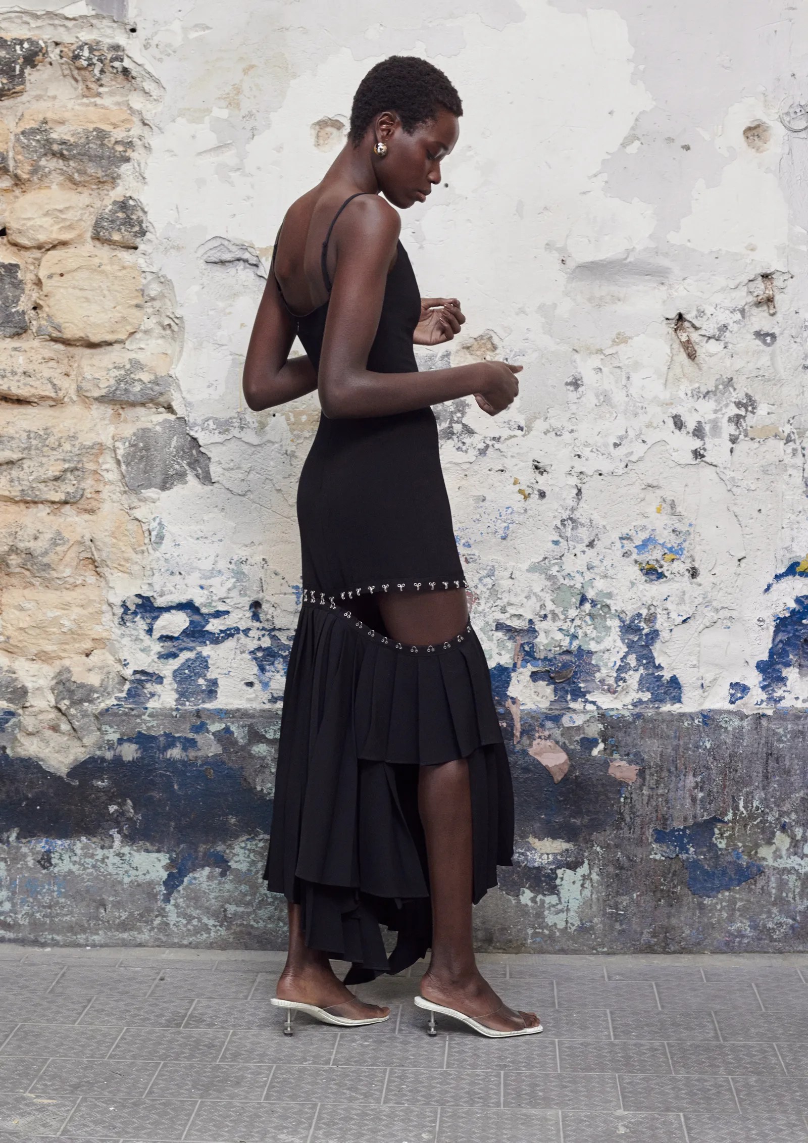 Une robe de la collab’ entre rokh et H&M