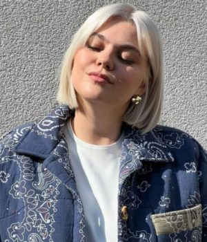 Louane va vendre ses vêtements sur Vinted, pour de la seconde main à petit prix, au profit d'une association // Source : Capture d'écran instagram de Louane