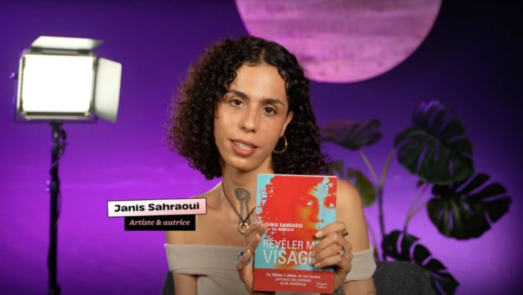 Les violences, sa transition, sa musique Janis Sahraoui révèle ses visages dans un livre bouleversant // Source : Capture d'écran YouTube