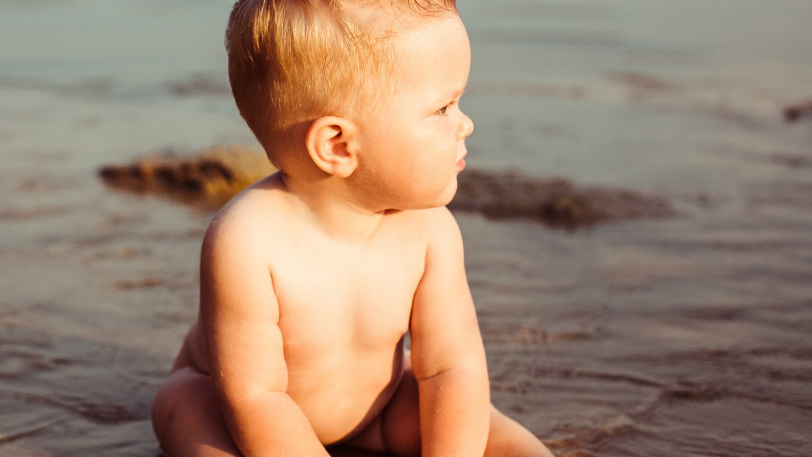 Baby in summer: alert signals to avoid heat stroke