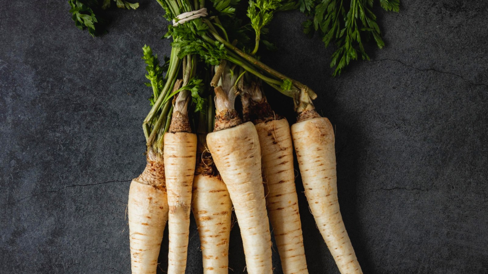 Parsnip and sun exposure: because this vegetables can be dangerous for children