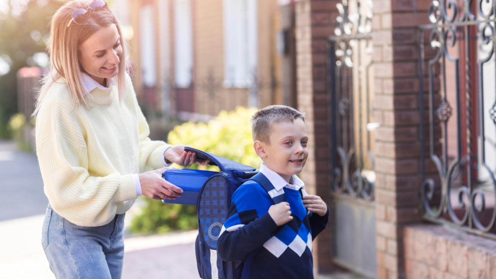 Check the backpack: essential error or parents gesture? Experts decide