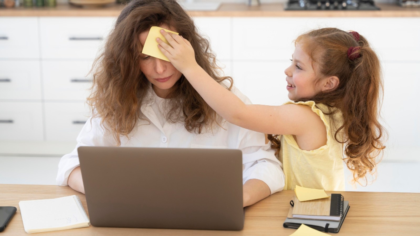 At school 2025-2026: could the month of be impossible to manage for families?