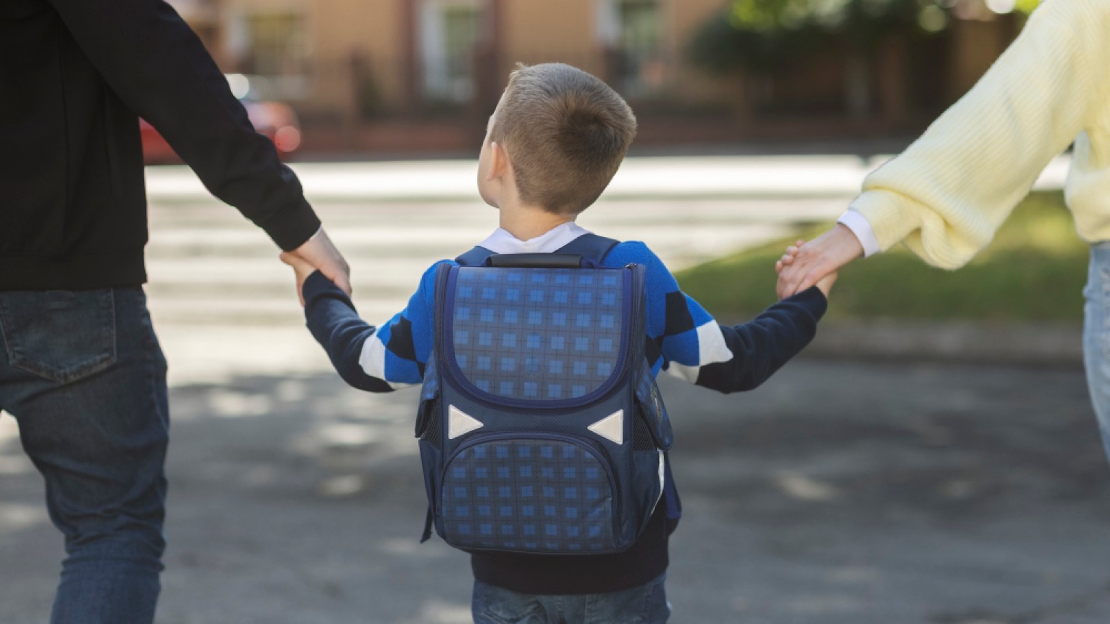 Parents employees: how to support your child at the beginning of the school year without stress?