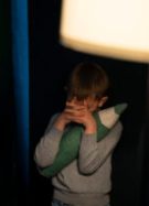 Peur du noir ce cauchemar nocturne qui épuise toute la famille