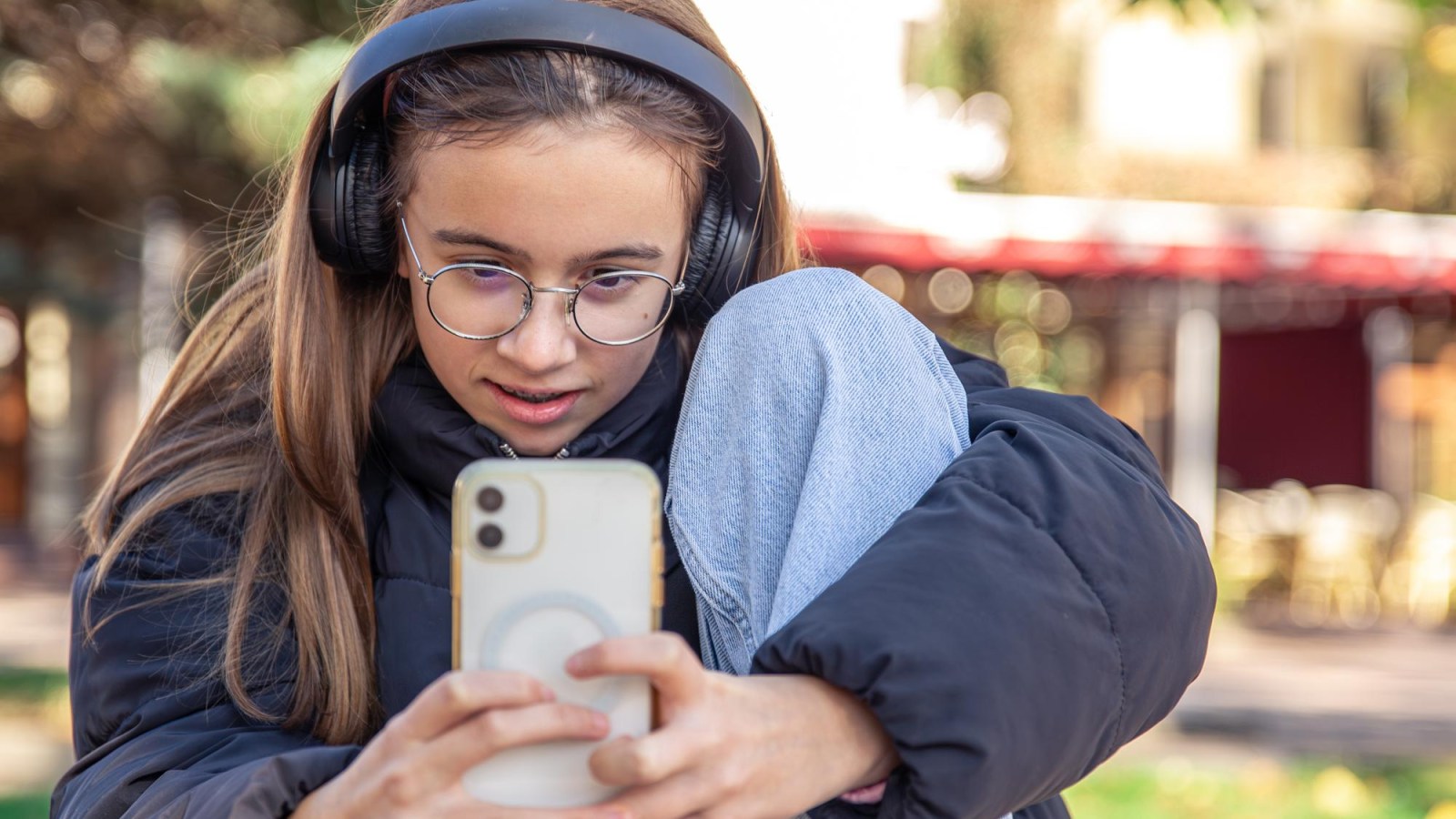 WhatsApp ouvre ses portes aux moins de 13 ans : ce que les parents doivent absolument savoir