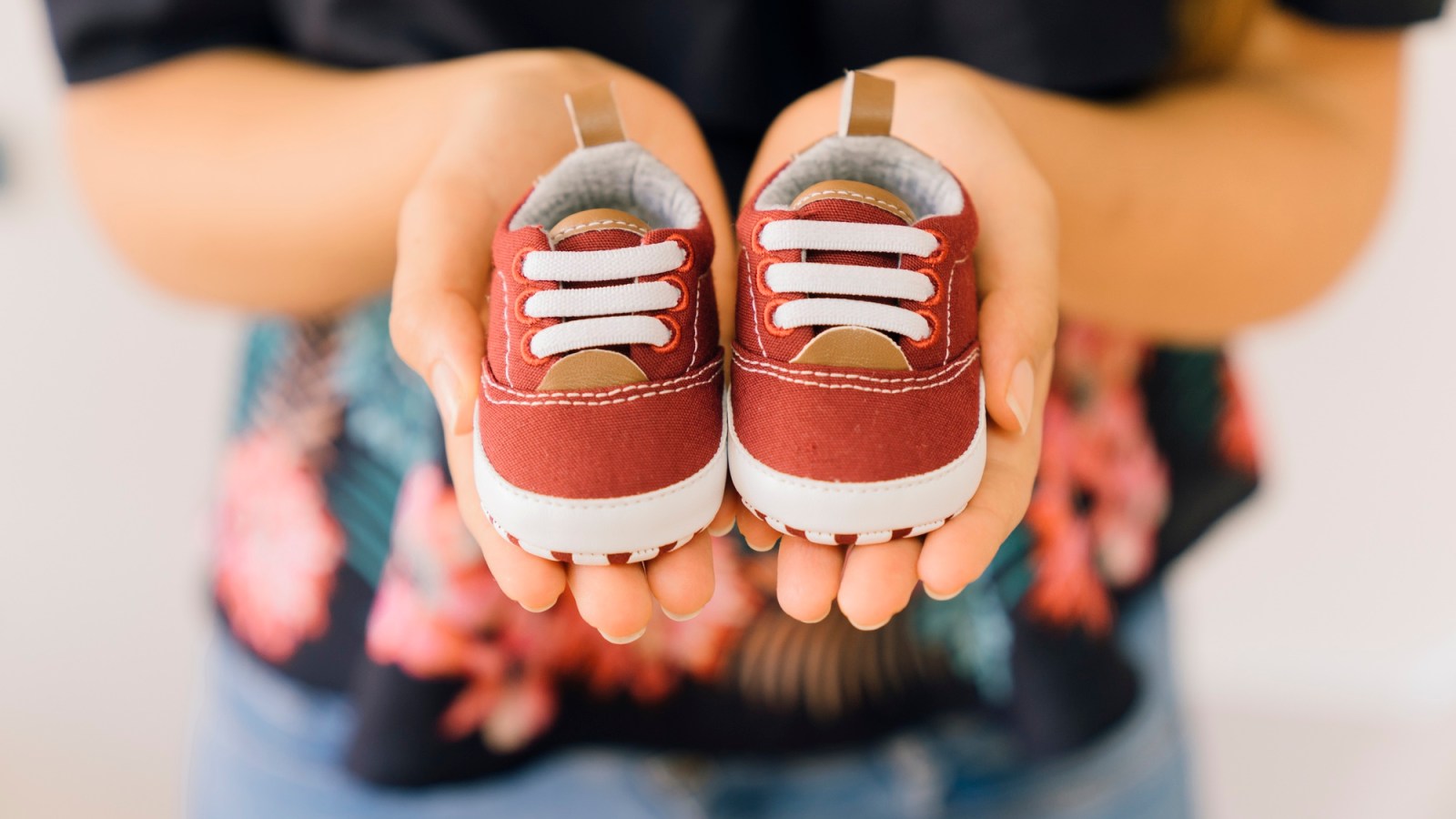 Pourquoi les baskets de nos enfants inquiètent de plus en plus les podologues