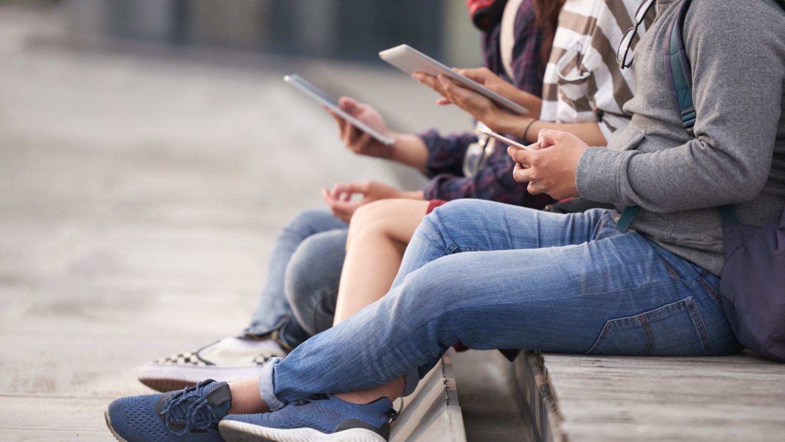 Réseaux sociaux interdits aux mineurs : l’Australie a essayé, les ados ont déjà trouvé la faille