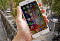 Boule de cristal 2.0 : Apple pourrait lancer un iPhone pliable en 2020