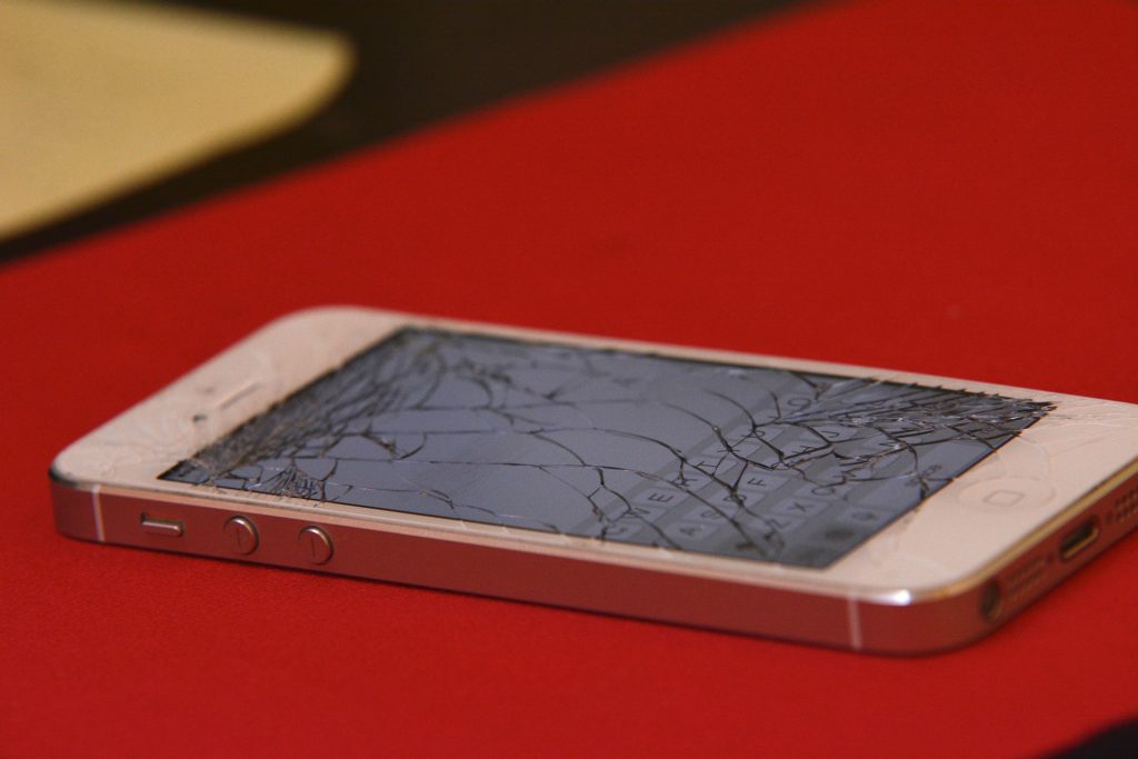 iphone fissuré cassé écran