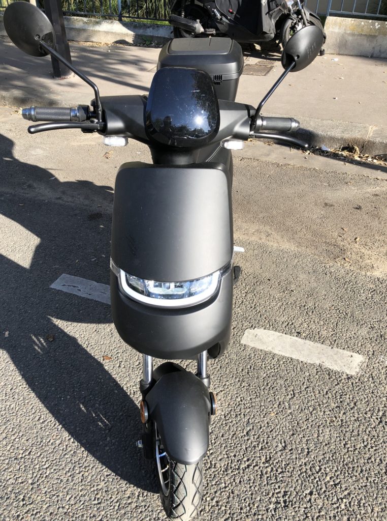 Test du EcoNeco S1 : le scooter électrique premier prix qui tient la route