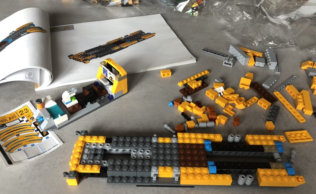 Construction du bus Lego Hidden Side
