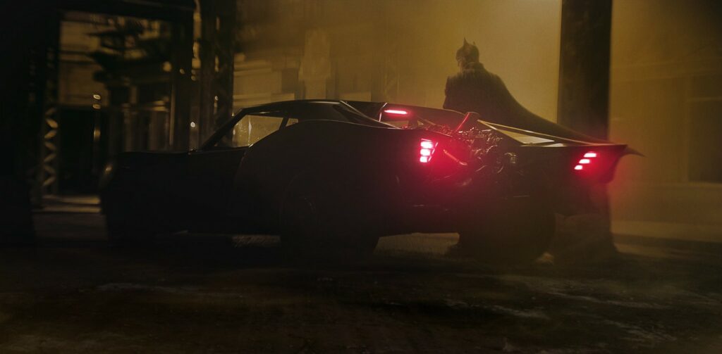 batmobile-the-batman-pattinson