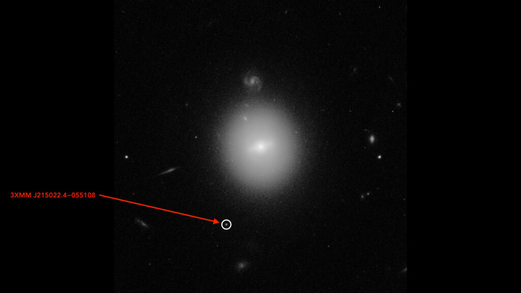 trou noir intermédiaire hubble