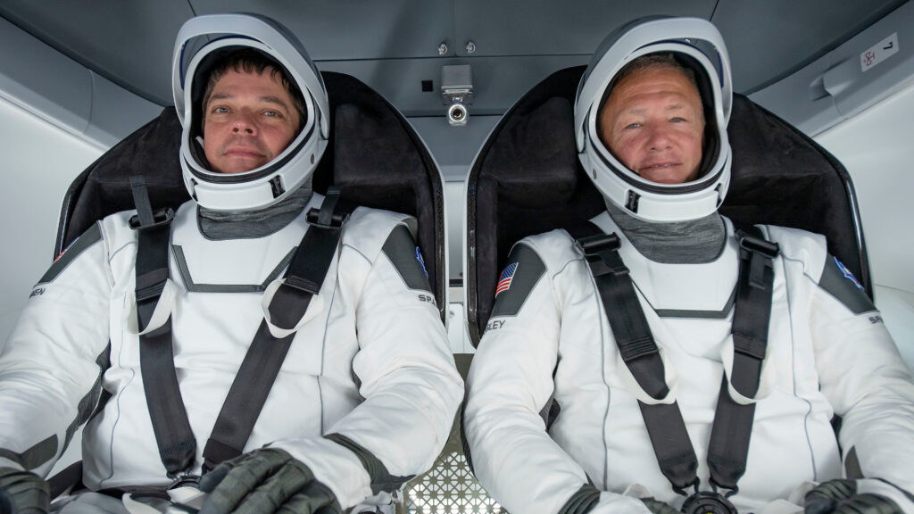 Bob Behnken Doug Hurley nasa spacex astronautes