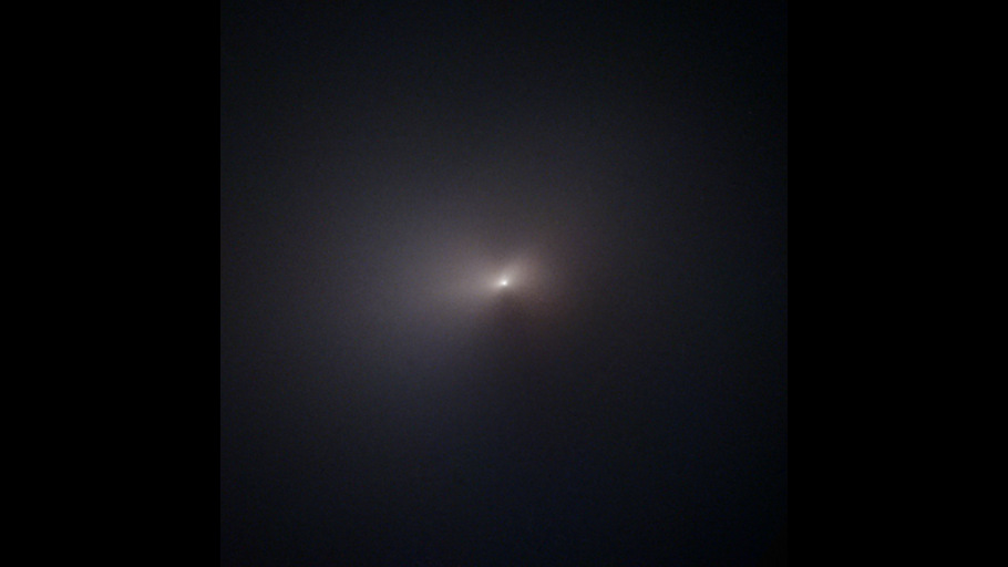 NEOWISE : jamais Hubble n’avait vu si précisément une comète aussi brillante après son périhélie