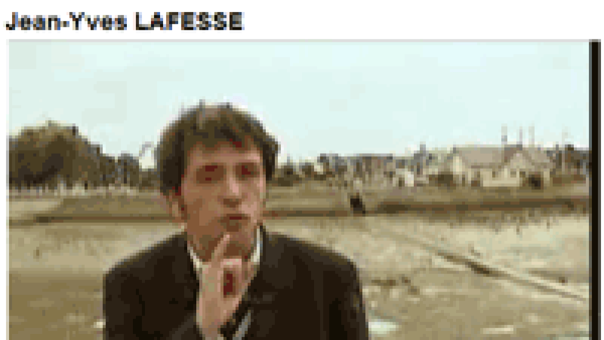 lafesseyoutube.gif