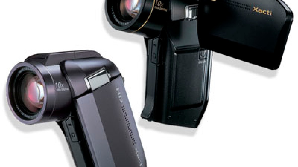 sanyo-1080i-xacti-dmx-hd1010-camcorder-detail.jpg