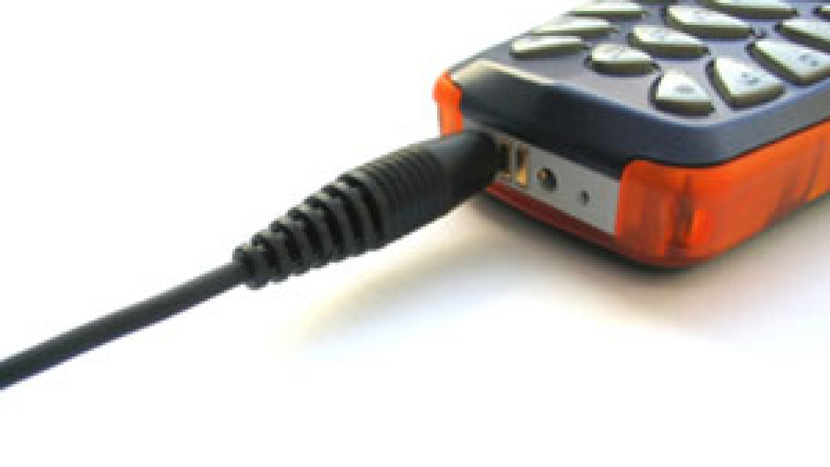 charging-cell-phone.jpg