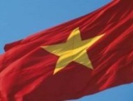 vietnam_flag_flowing.jpg