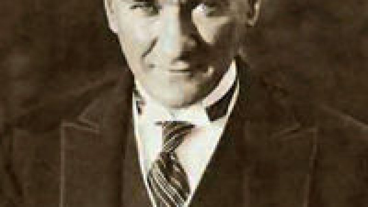 mustafakemalataturk.jpg