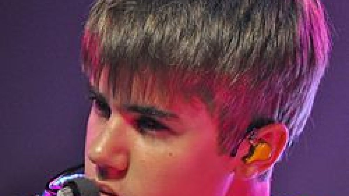 bieber2011.jpg