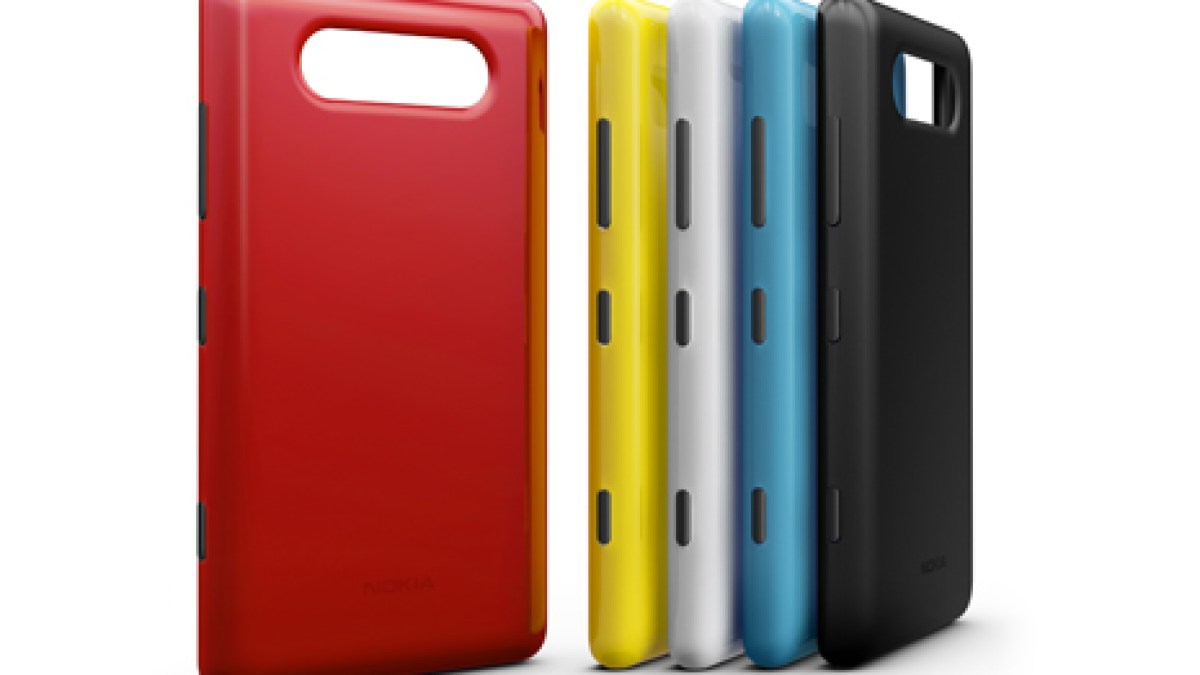 nokia-lumia-820-covers465.jpg