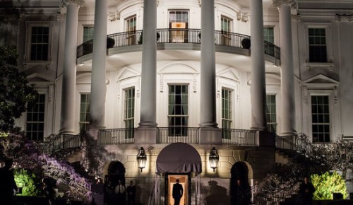 barack_obama_enters_the_white_house_march_2012.jpg