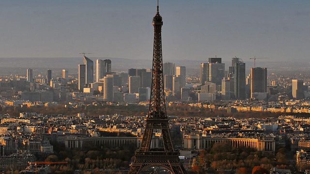 panorama_paris_december_2007.jpg