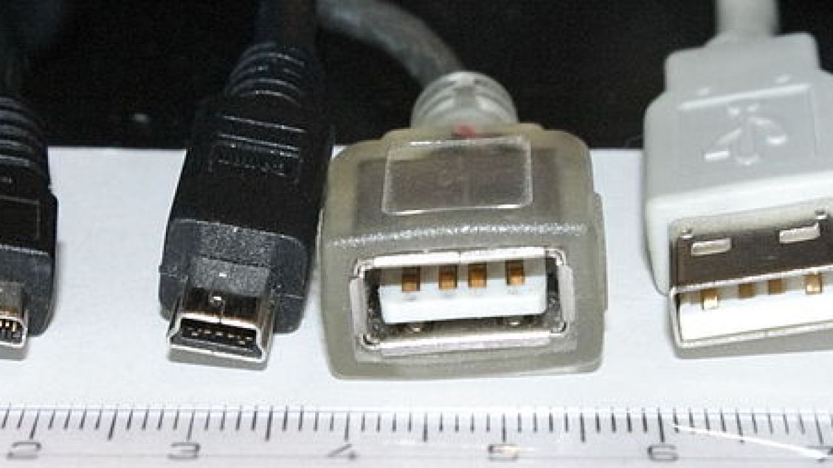 800px-usb_connectors.jpg