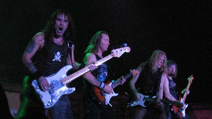 iron_maiden_-_bass_and_guitars_30nov2006.jpg