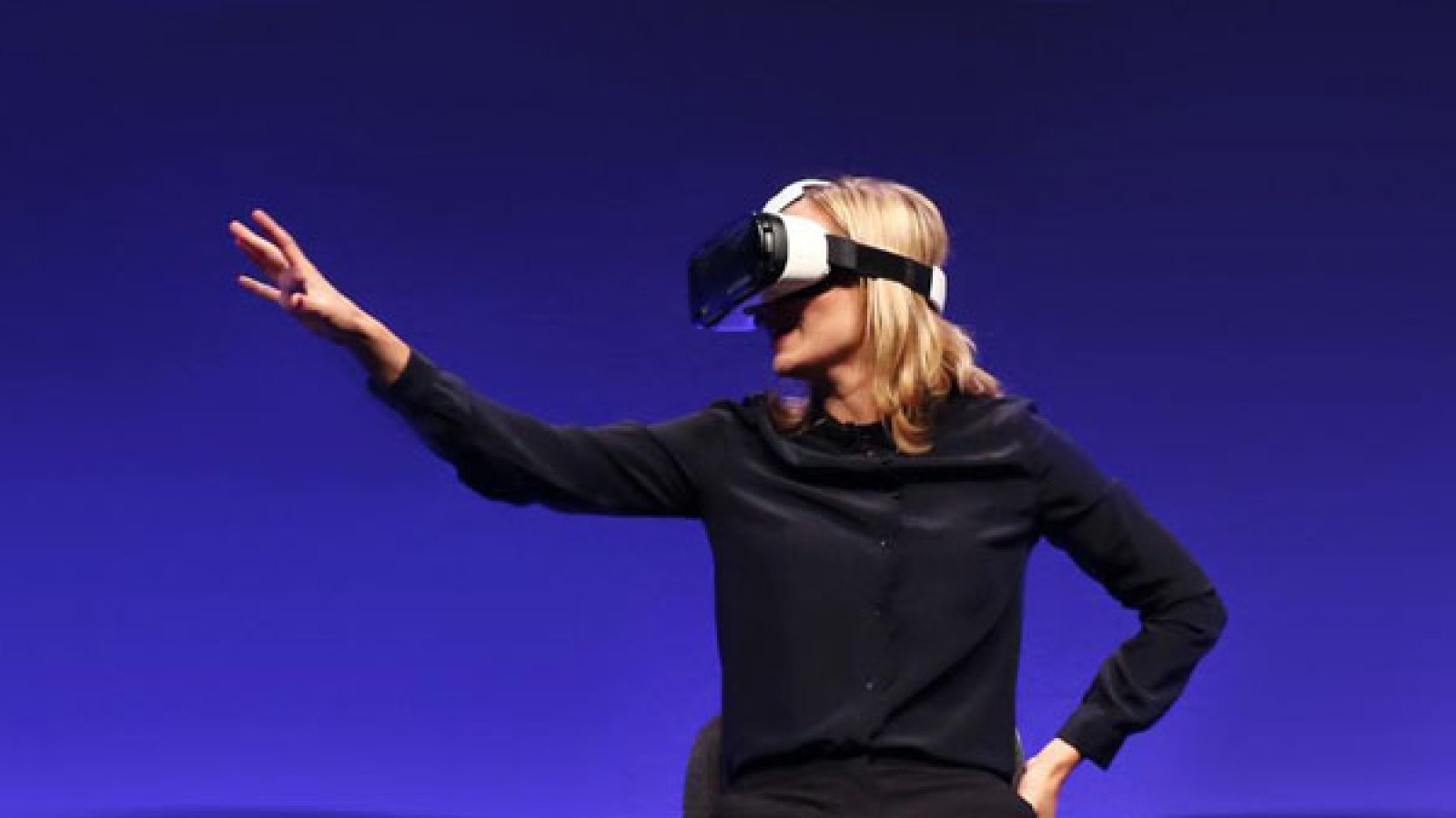 Gear vr : samsung dévoile son casque de réalité virtuelle