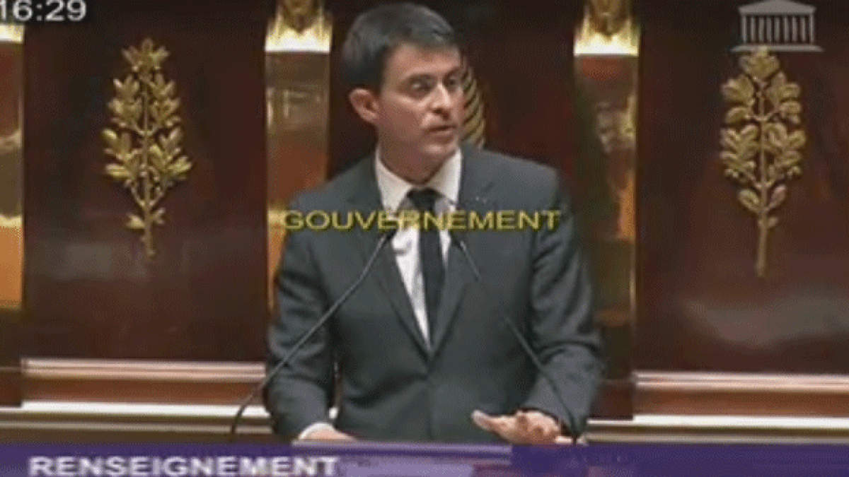 valls-gouvernement-renseignement.gif